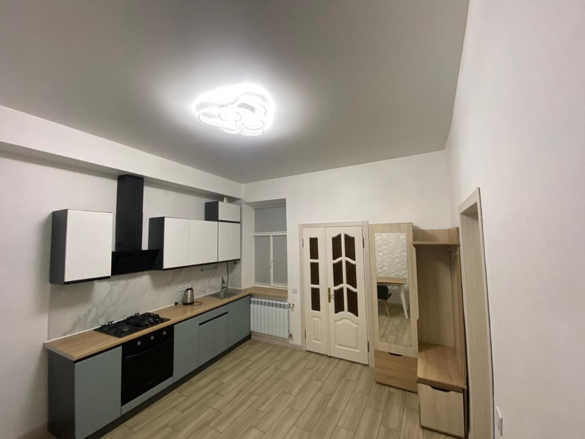 Vodna White Apartment Lwów Zewnętrze zdjęcie