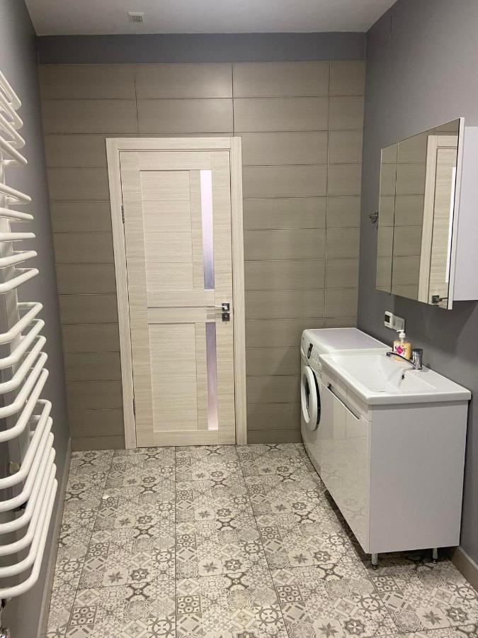 Vodna White Apartment Lwów Zewnętrze zdjęcie
